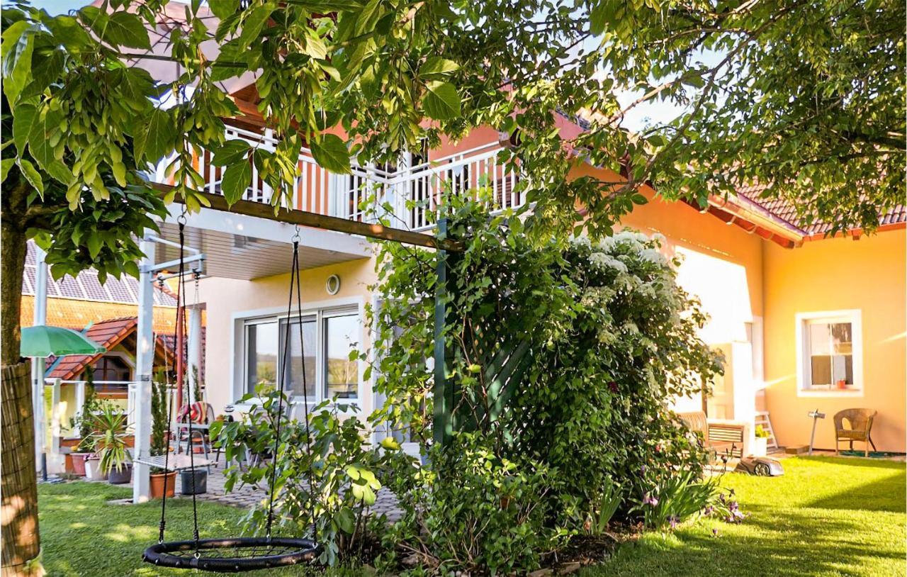 Ferienwohnung Neustift Lapincsújtelek Kültér fotó